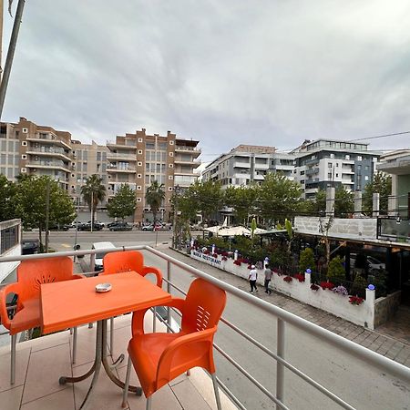 Blue Apartments Vlore Bagian luar foto