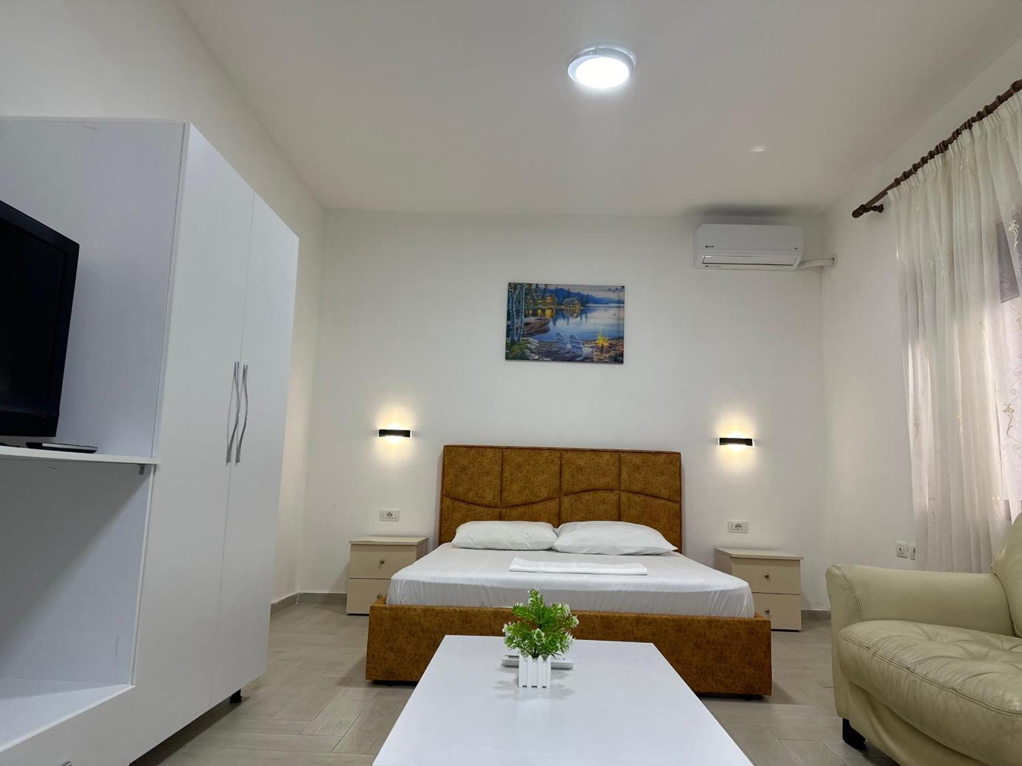 Blue Apartments Vlore Bagian luar foto